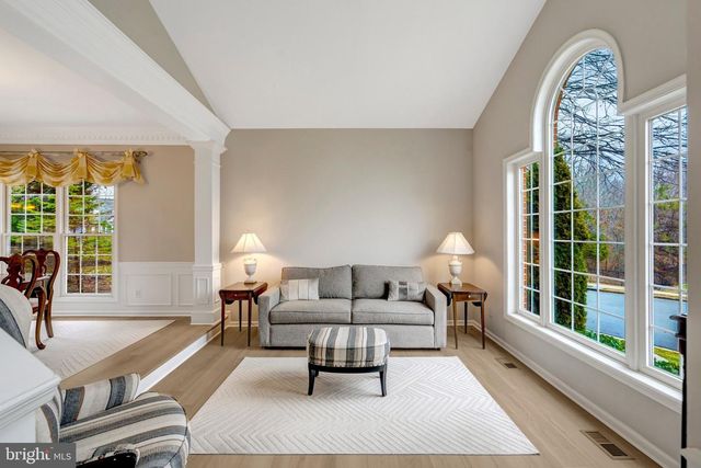 9600 NUTHATCH DR, Fairfax Station, VA 22039