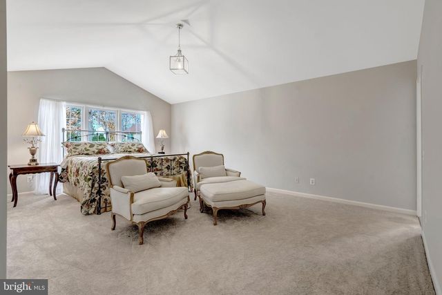 9600 NUTHATCH DR, Fairfax Station, VA 22039