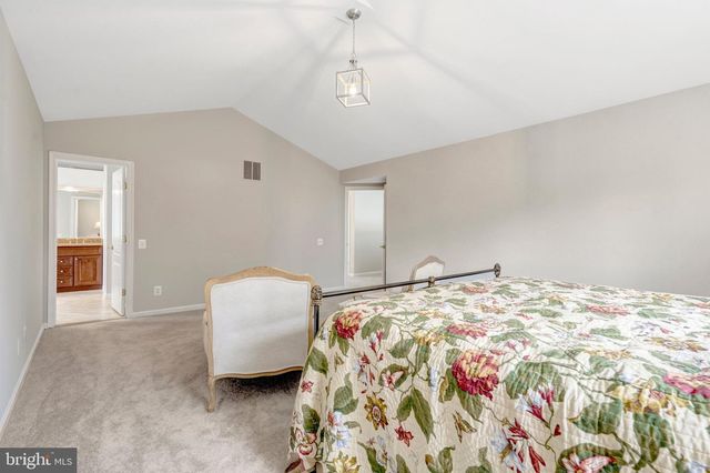 9600 NUTHATCH DR, Fairfax Station, VA 22039