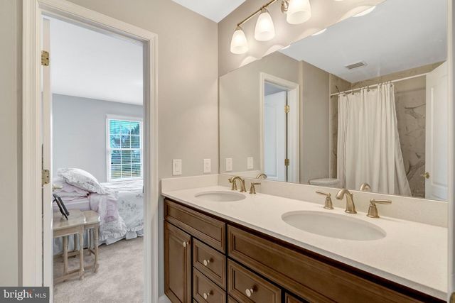 9600 NUTHATCH DR, Fairfax Station, VA 22039