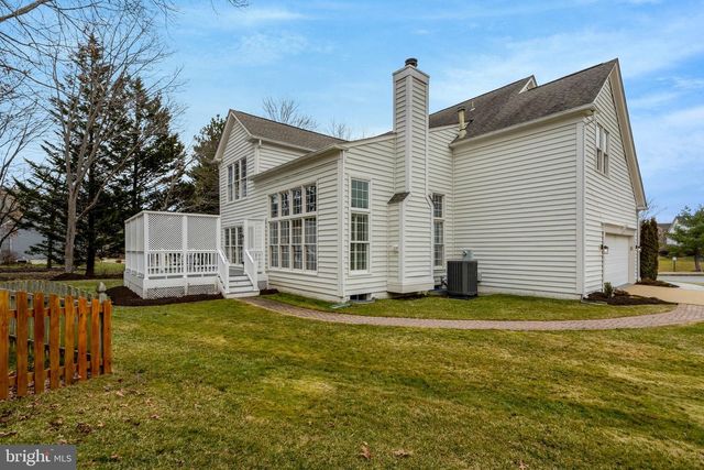 9600 NUTHATCH DR, Fairfax Station, VA 22039