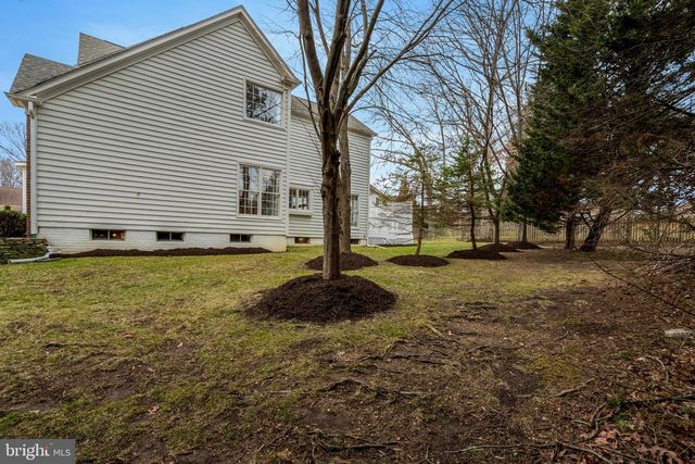 9600 NUTHATCH DR, Fairfax Station, VA 22039