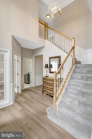 9600 NUTHATCH DR, Fairfax Station, VA 22039