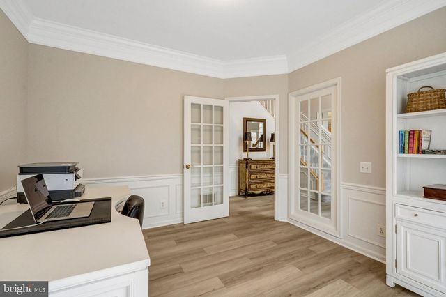 9600 NUTHATCH DR, Fairfax Station, VA 22039