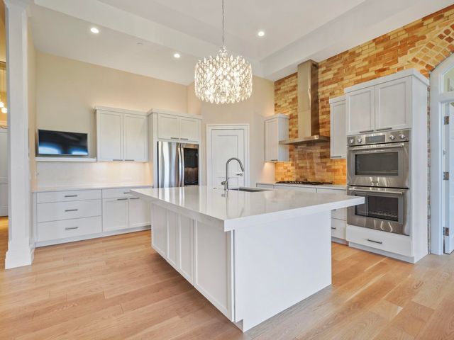 109 E Front Street, Traverse City, MI 49684