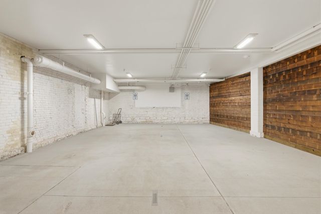 109 E Front Street, Traverse City, MI 49684