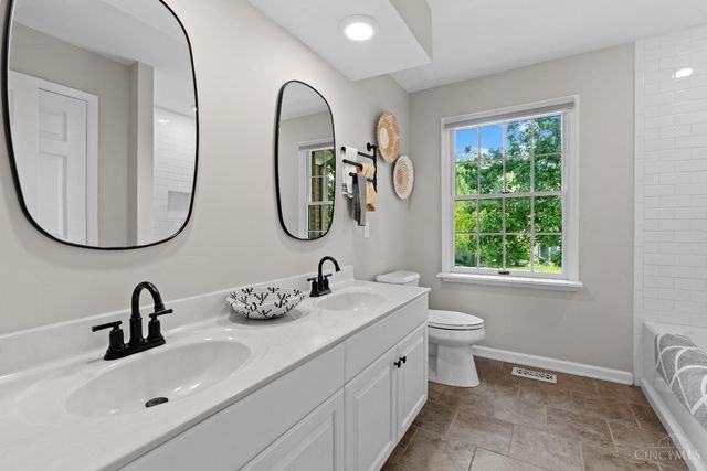 1210 Ascot Drive, Hamilton Twp, OH 45039