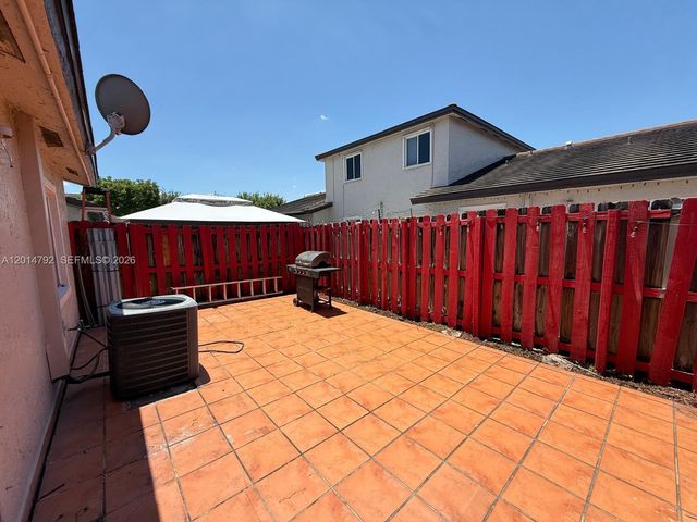 18858 NW 85th Ct 3003, Hialeah, FL 33015