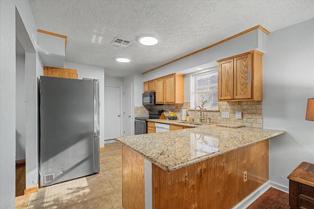 4922 Valley View Drive, La Porte, TX 77571