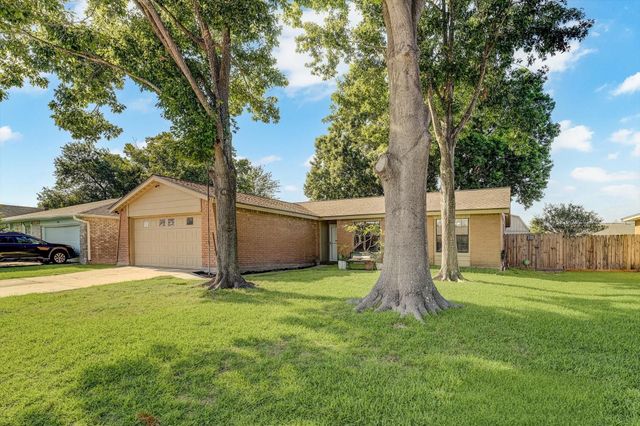 4922 Valley View Drive, La Porte, TX 77571
