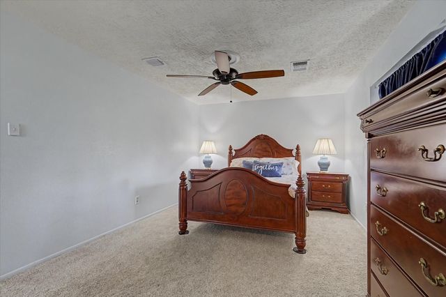4922 Valley View Drive, La Porte, TX 77571