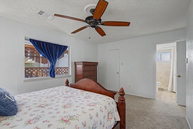 4922 Valley View Drive, La Porte, TX 77571