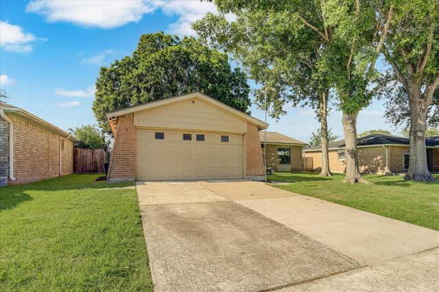 4922 Valley View Drive, La Porte, TX 77571