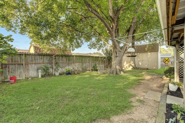 4922 Valley View Drive, La Porte, TX 77571