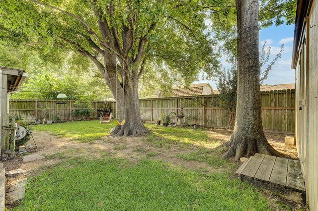 4922 Valley View Drive, La Porte, TX 77571