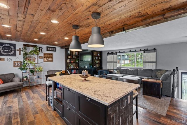 345 Harpwood Drive, Franklin, OH 45005