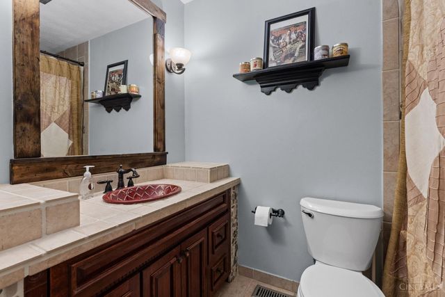 345 Harpwood Drive, Franklin, OH 45005