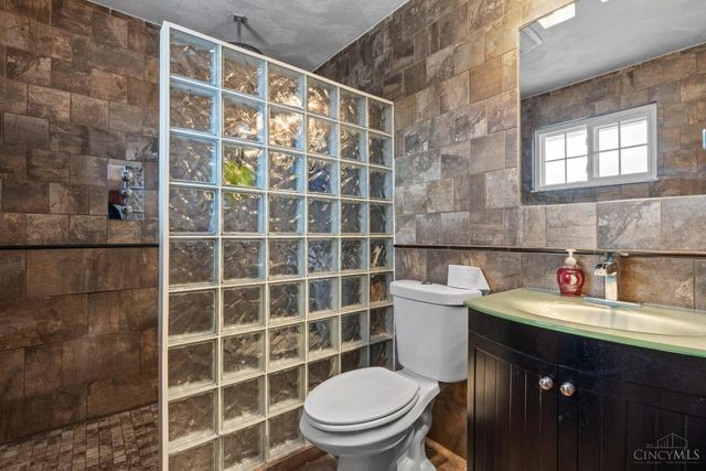 345 Harpwood Drive, Franklin, OH 45005