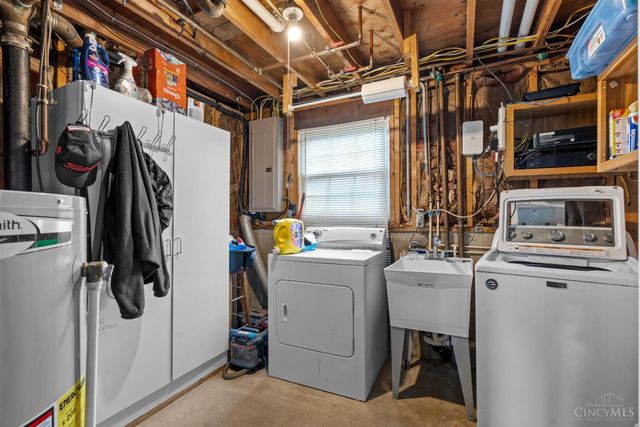 345 Harpwood Drive, Franklin, OH 45005