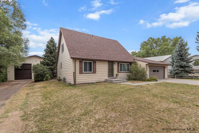 1813 S 2ND AVE, Cheyenne, WY 82007
