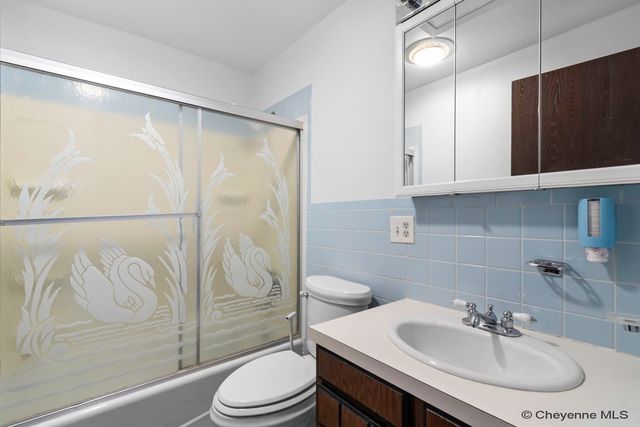 1813 S 2ND AVE, Cheyenne, WY 82007