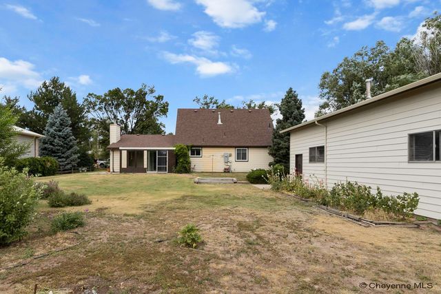 1813 S 2ND AVE, Cheyenne, WY 82007