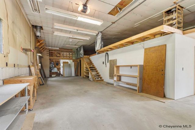 1813 S 2ND AVE, Cheyenne, WY 82007