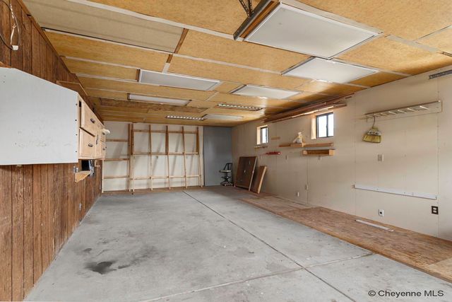 1813 S 2ND AVE, Cheyenne, WY 82007