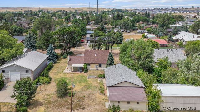 1813 S 2ND AVE, Cheyenne, WY 82007
