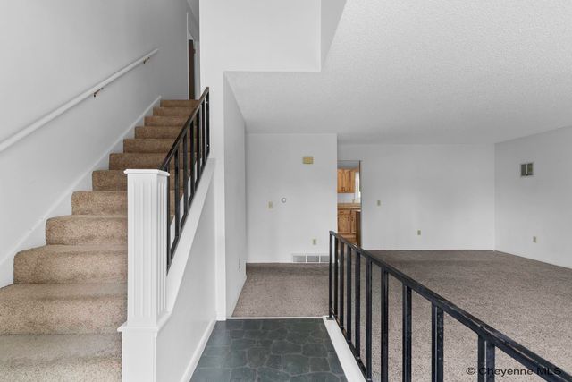 1813 S 2ND AVE, Cheyenne, WY 82007
