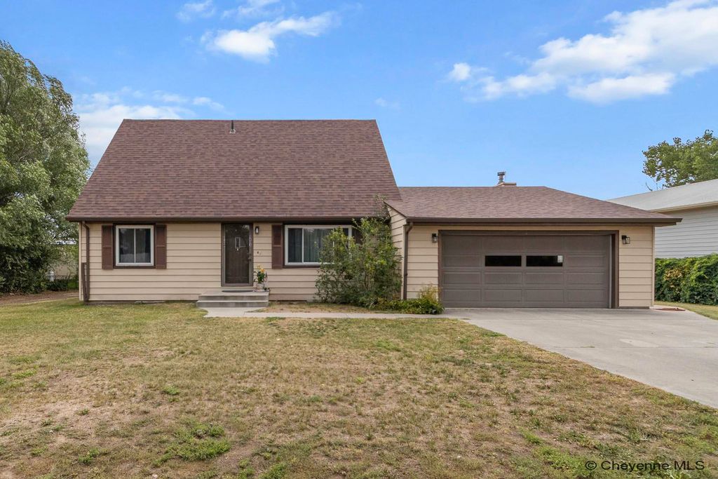 1813 S 2ND AVE, Cheyenne, WY 82007