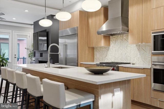 611 N GALLOWAY ST, Philadelphia, PA 19123