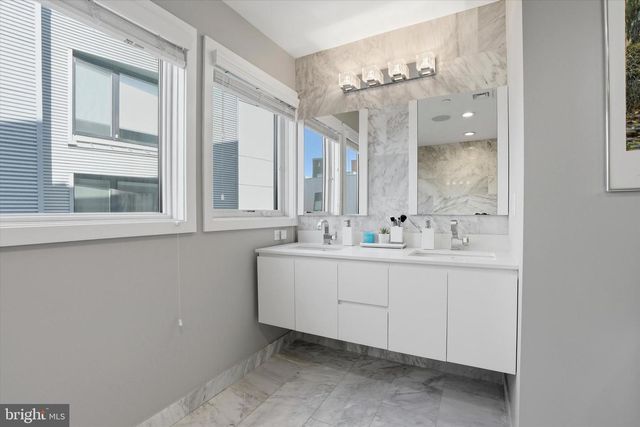 611 N GALLOWAY ST, Philadelphia, PA 19123