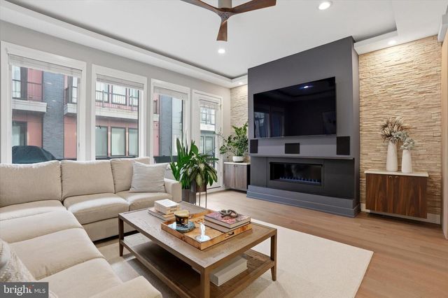 611 N GALLOWAY ST, Philadelphia, PA 19123