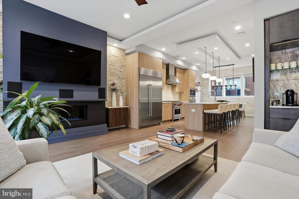 611 N GALLOWAY ST, Philadelphia, PA 19123