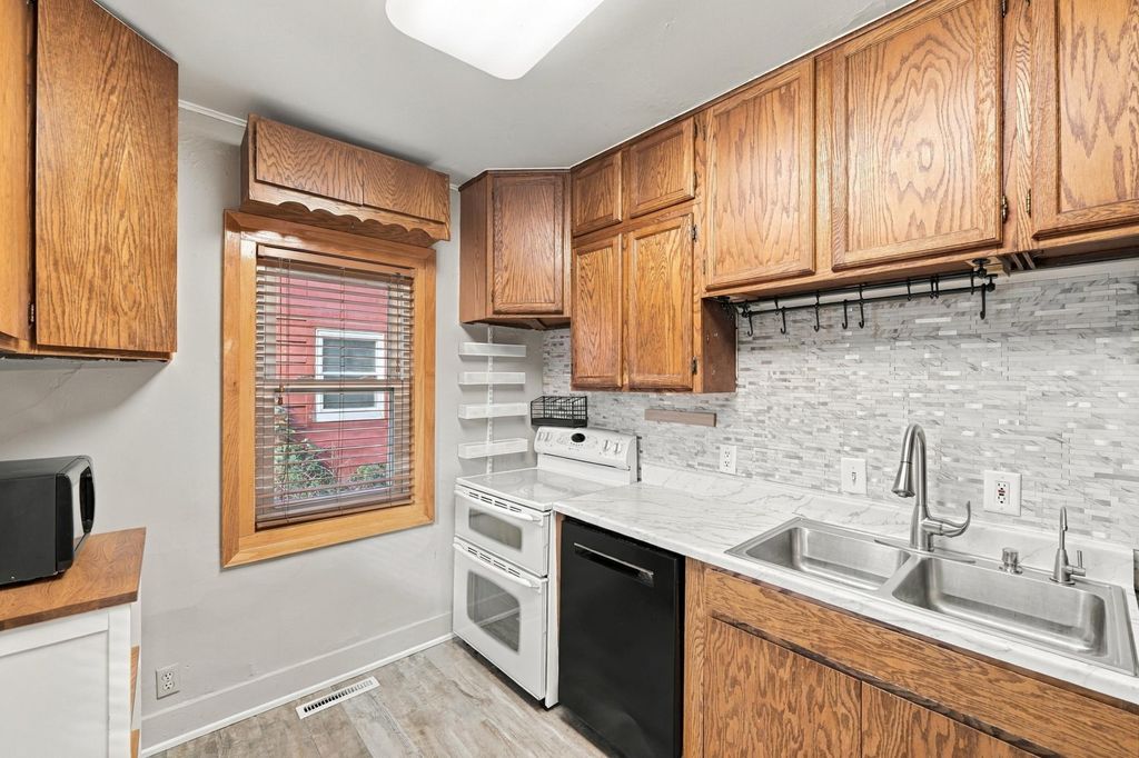 108 17th Avenue N, Hopkins, MN 55343 — photo 3