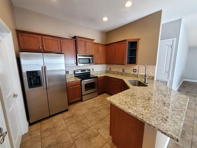 10737 STANDING STONE DRIVE, Wimauma, FL 33598