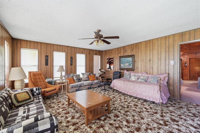 186 Waterview Drive, Whitney, TX 76692