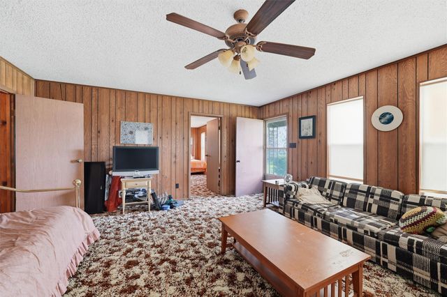 186 Waterview Drive, Whitney, TX 76692