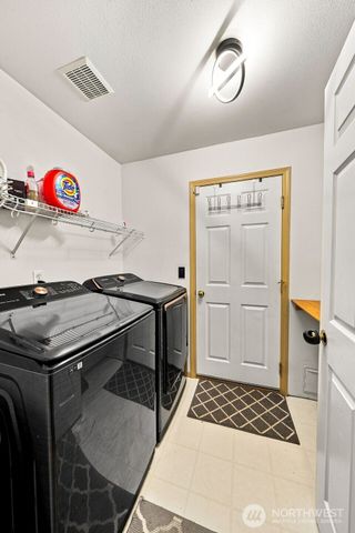 914 288th Street Ct E, Roy, WA 98580