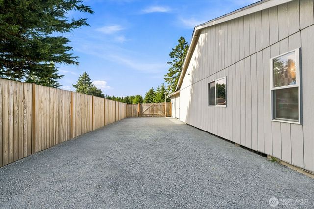 914 288th Street Ct E, Roy, WA 98580
