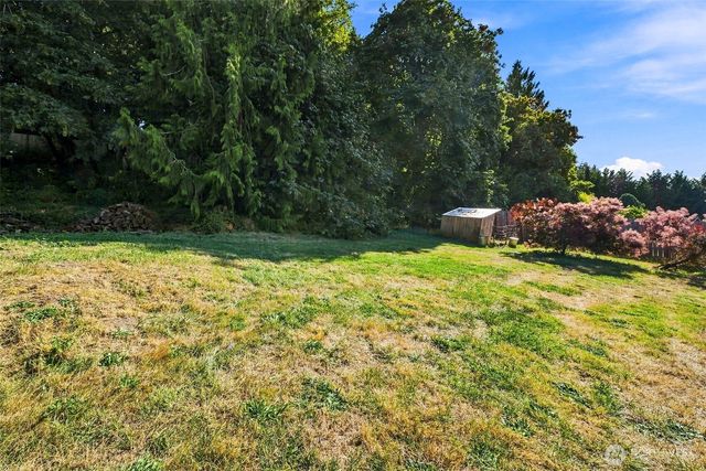 914 288th Street Ct E, Roy, WA 98580
