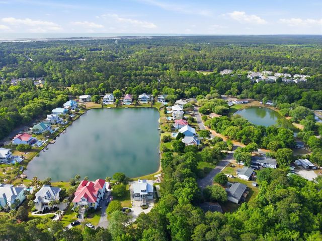 54 Peregrine Ct., Murrells Inlet, SC 29576