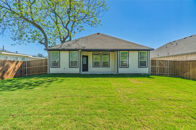 113 N Third Street, Celeste, TX 75423