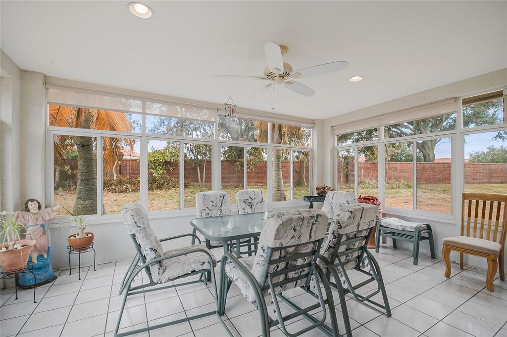 Image 14 of property listing at 469 MICKLETON LOOP, Ocoee, FL 34761