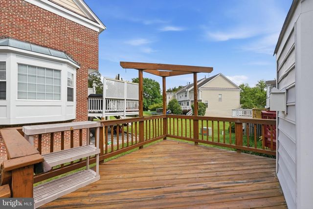 25402 UPPER CLUBHOUSE DR, Chantilly, VA 20152