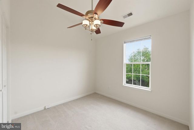 25402 UPPER CLUBHOUSE DR, Chantilly, VA 20152