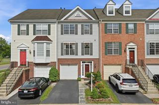 25402 UPPER CLUBHOUSE DR, Chantilly, VA 20152