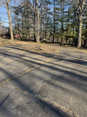 545 Bennett Hill Rd, Red Boiling Springs, TN 37150