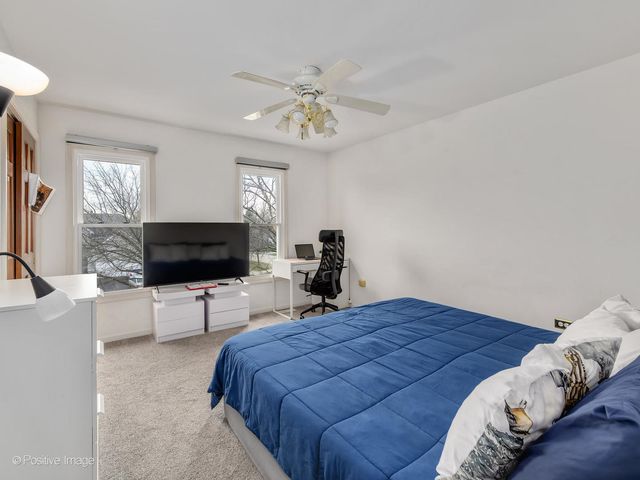 586 Daniels Street, Bolingbrook, IL 60440